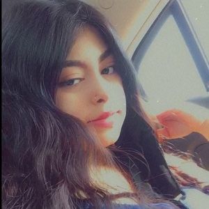 Meet your Posher, Melany